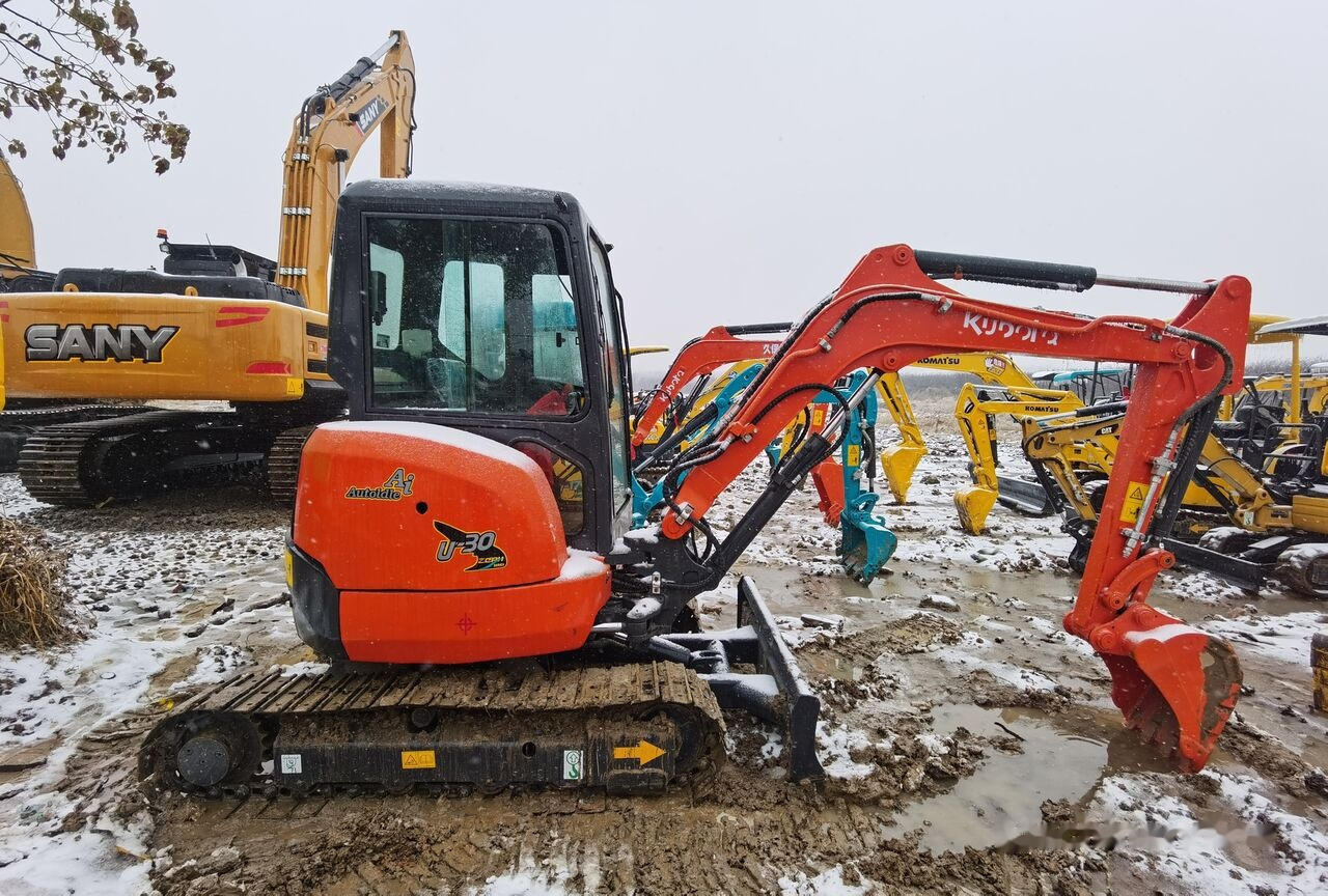 Kubota U30 - Мини-экскаватор: фото 1 Kubota U30 - Мини-экскаватор: фото 1
