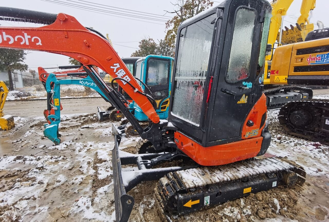 Kubota U35 - Мини-экскаватор: фото 2 Kubota U35 - Мини-экскаватор: фото 2