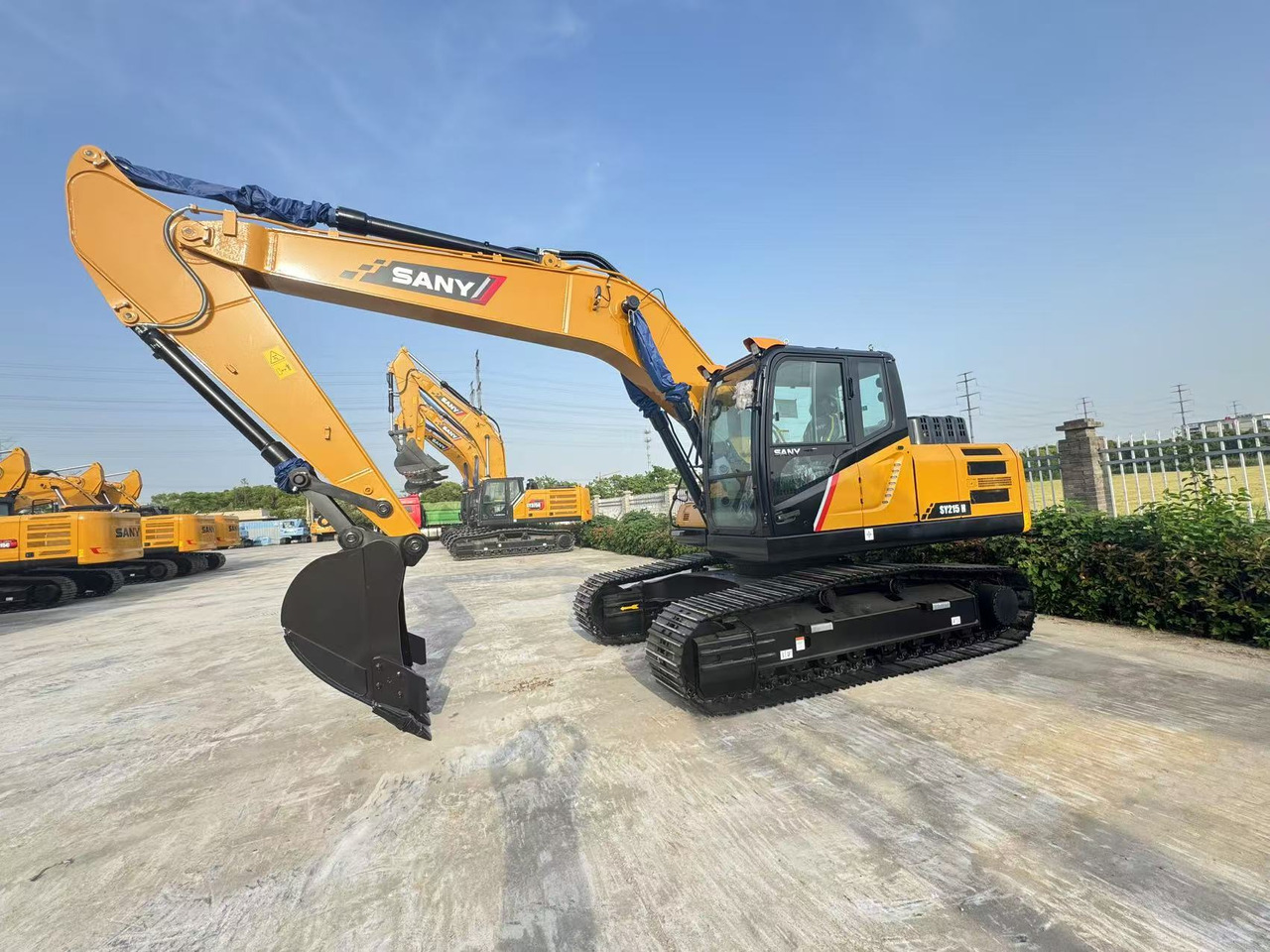 SANY SY215H - Гусеничный экскаватор: фото 4 SANY SY215H - Гусеничный экскаватор: фото 4