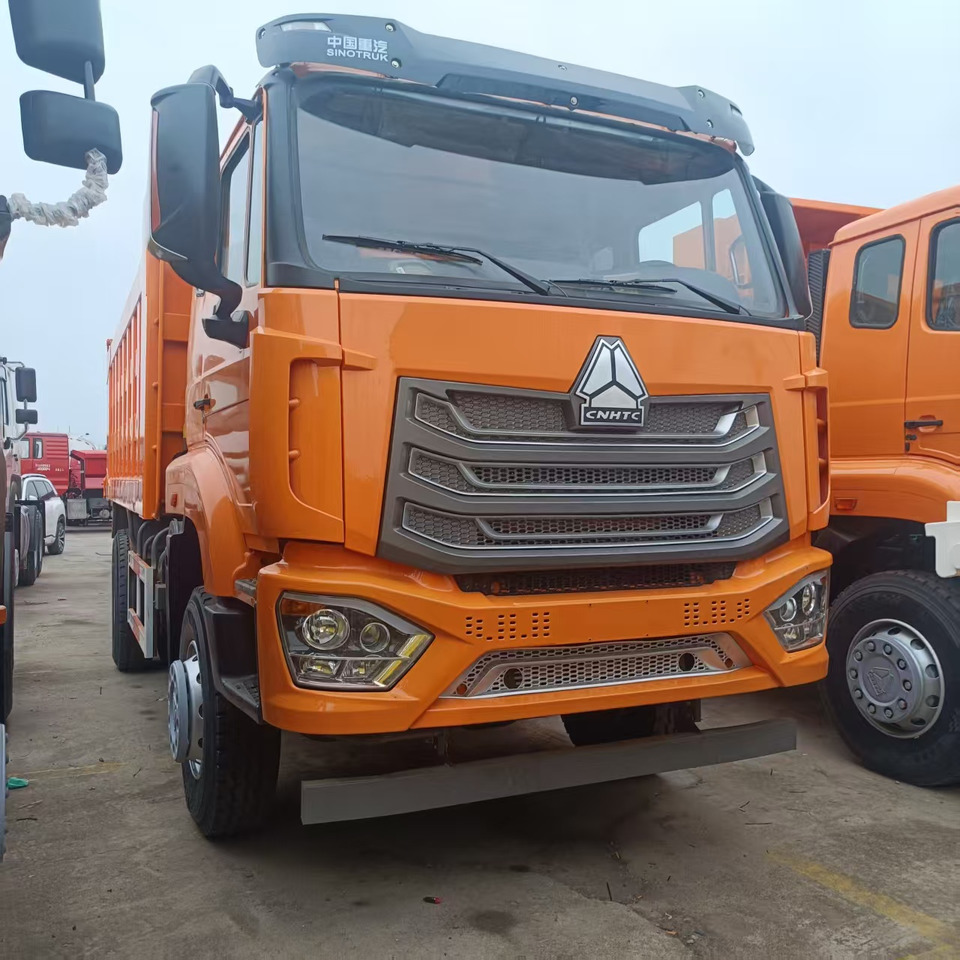 SINOTRUK HOHAN 6x4 - Самосвал: фото 2 SINOTRUK HOHAN 6x4 - Самосвал: фото 2