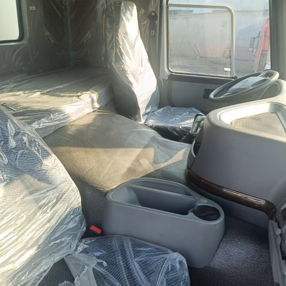 SINOTRUK HOWO - Грузовик-цистерна: фото 2 SINOTRUK HOWO - Грузовик-цистерна: фото 2