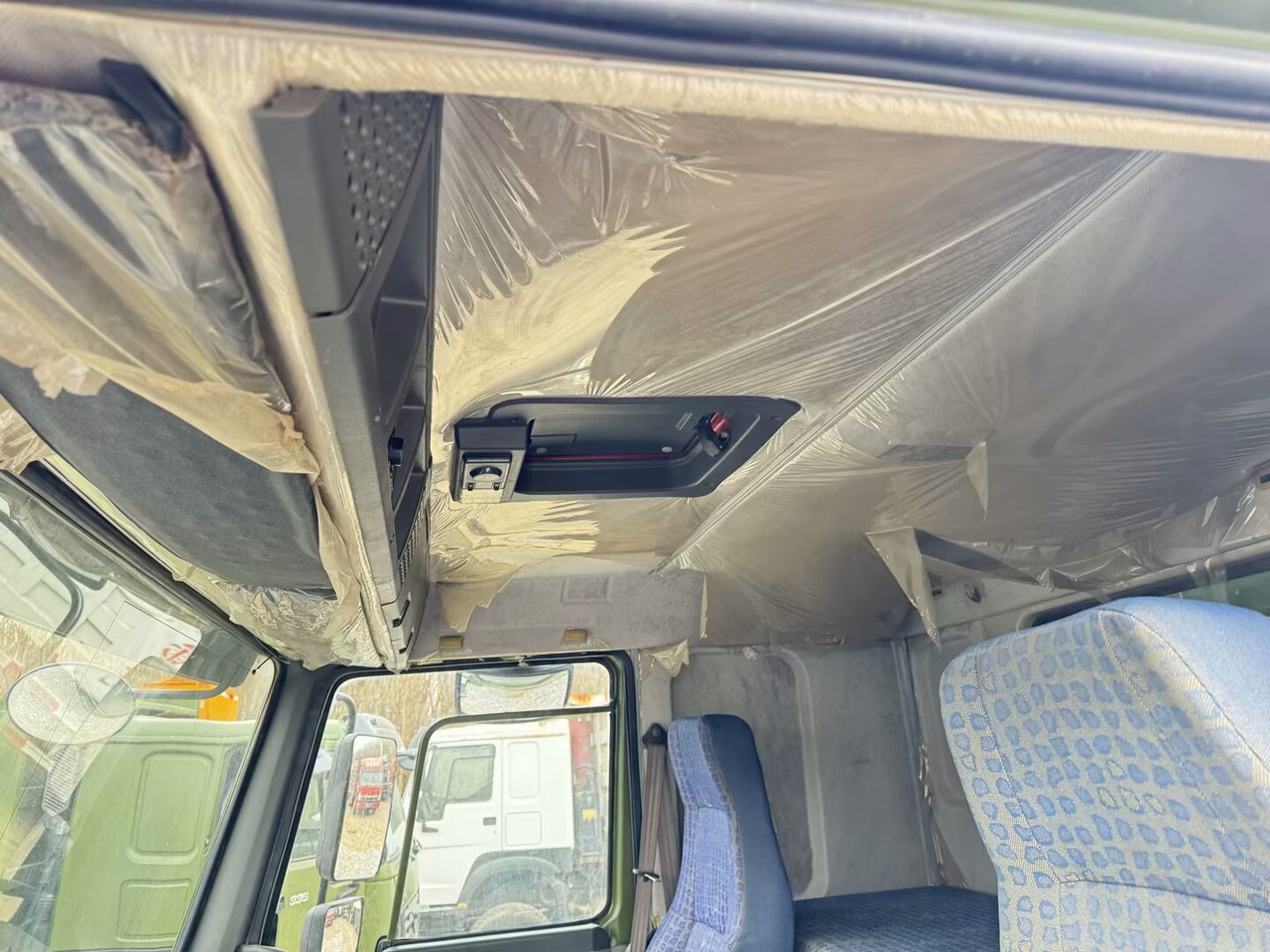 Самосвал SINOTRUK HOWO: фото 7