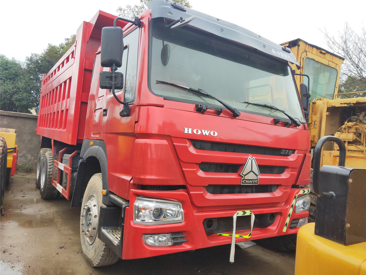 Самосвал SINOTRUK HOWO: фото 7