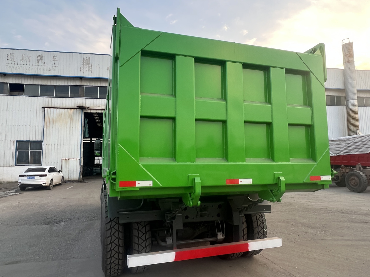 Самосвал SINOTRUK TX 6x4: фото 8