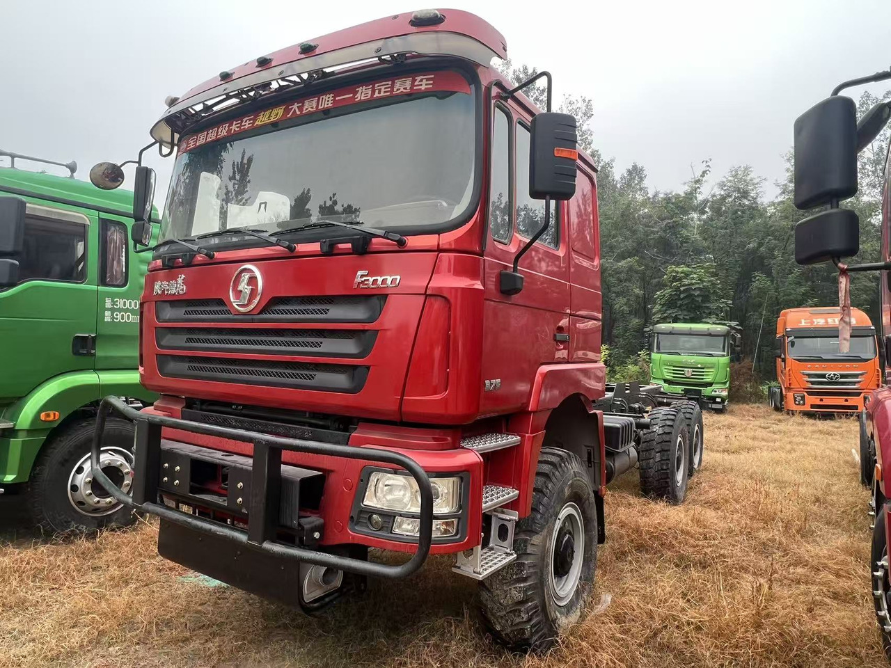 SHACMAN F3000 6x6 chassis - Тягач: фото 1 SHACMAN F3000 6x6 chassis - Тягач: фото 1