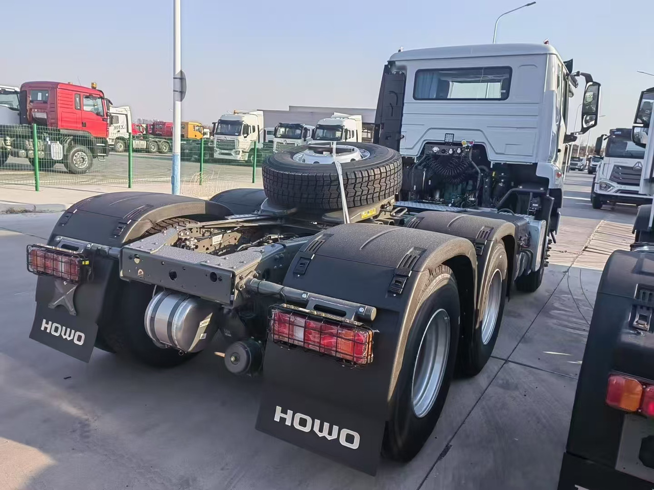 SINOTRUK HAOHAN - Тягач: фото 4 SINOTRUK HAOHAN - Тягач: фото 4