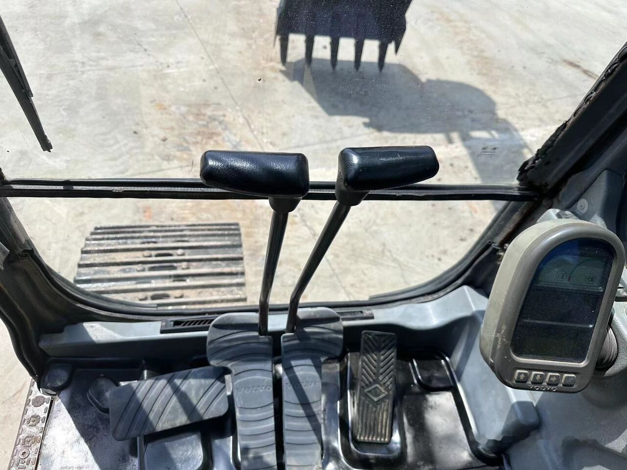 Volvo EC210BLC - Гусеничный экскаватор: фото 4 Volvo EC210BLC - Гусеничный экскаватор: фото 4