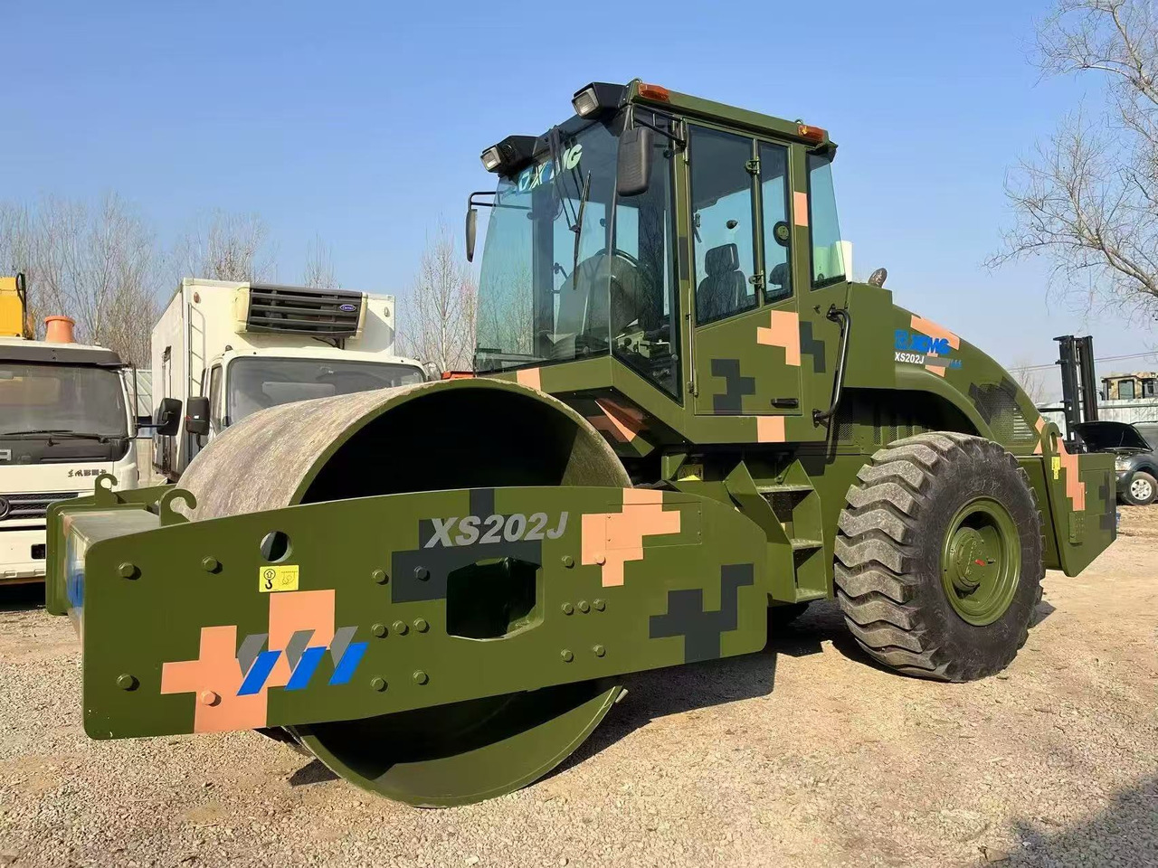 XCMG XS202J - Компактор: фото 1 XCMG XS202J - Компактор: фото 1