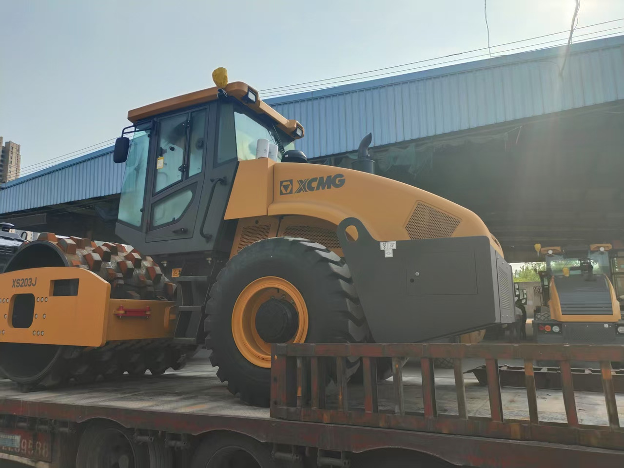 XCMG XS203J - Дорожный каток: фото 1 XCMG XS203J - Дорожный каток: фото 1
