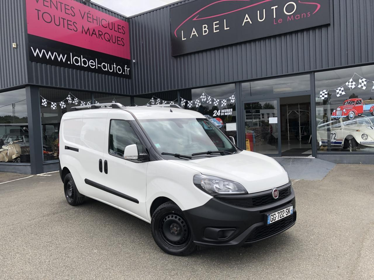 Fiat Doblo Cargo MAXI 1.6 MULTIJET 105CH 1005KG BUSINESS - Цельнометаллический фургон: фото 1 Fiat Doblo Cargo MAXI 1.6 MULTIJET 105CH 1005KG BUSINESS - Цельнометаллический фургон: фото 1