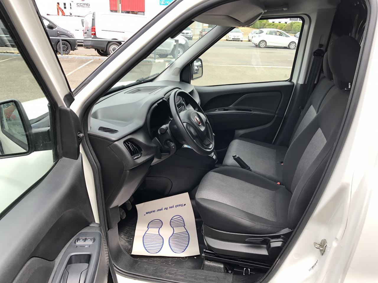 Fiat Doblo Cargo MAXI 1.6 MULTIJET 105CH 1005KG BUSINESS - Цельнометаллический фургон: фото 4 Fiat Doblo Cargo MAXI 1.6 MULTIJET 105CH 1005KG BUSINESS - Цельнометаллический фургон: фото 4