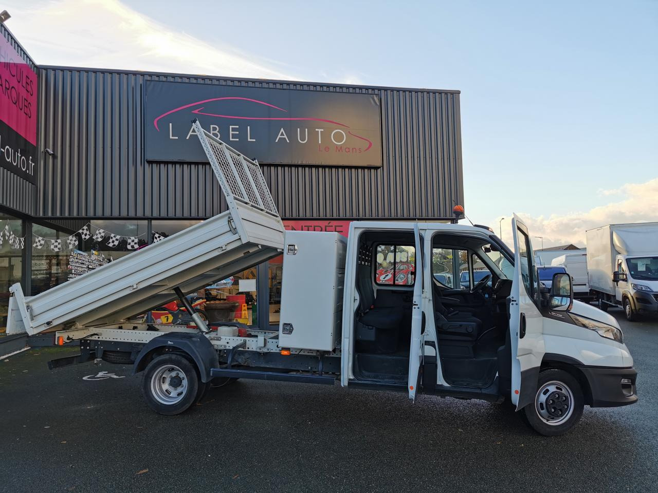 IVECO Daily 35 C 14H D/P S&S (Quad-Tor) CHASSIS DOUBLE CABINE 2014 35C/35S CHASSIS CABINE DOUBLE Chas - Малотоннажный самосвал, Грузопассажирский фургон: фото 1 IVECO Daily 35 C 14H D/P S&S (Quad-Tor) CHASSIS DOUBLE CABINE 2014 35C/35S CHASSIS CABINE DOUBLE Chas - Малотоннажный самосвал, Грузопассажирский фургон: фото 1
