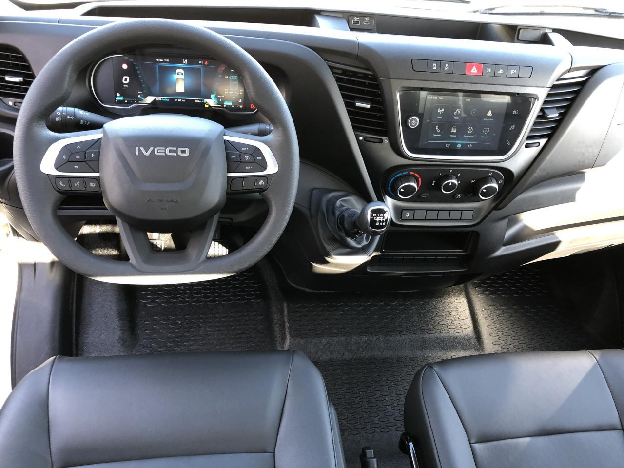 IVECO Daily 35 C 16H BENNE + COFFRE 3.0 160CH - Малотоннажный самосвал: фото 5 IVECO Daily 35 C 16H BENNE + COFFRE 3.0 160CH - Малотоннажный самосвал: фото 5