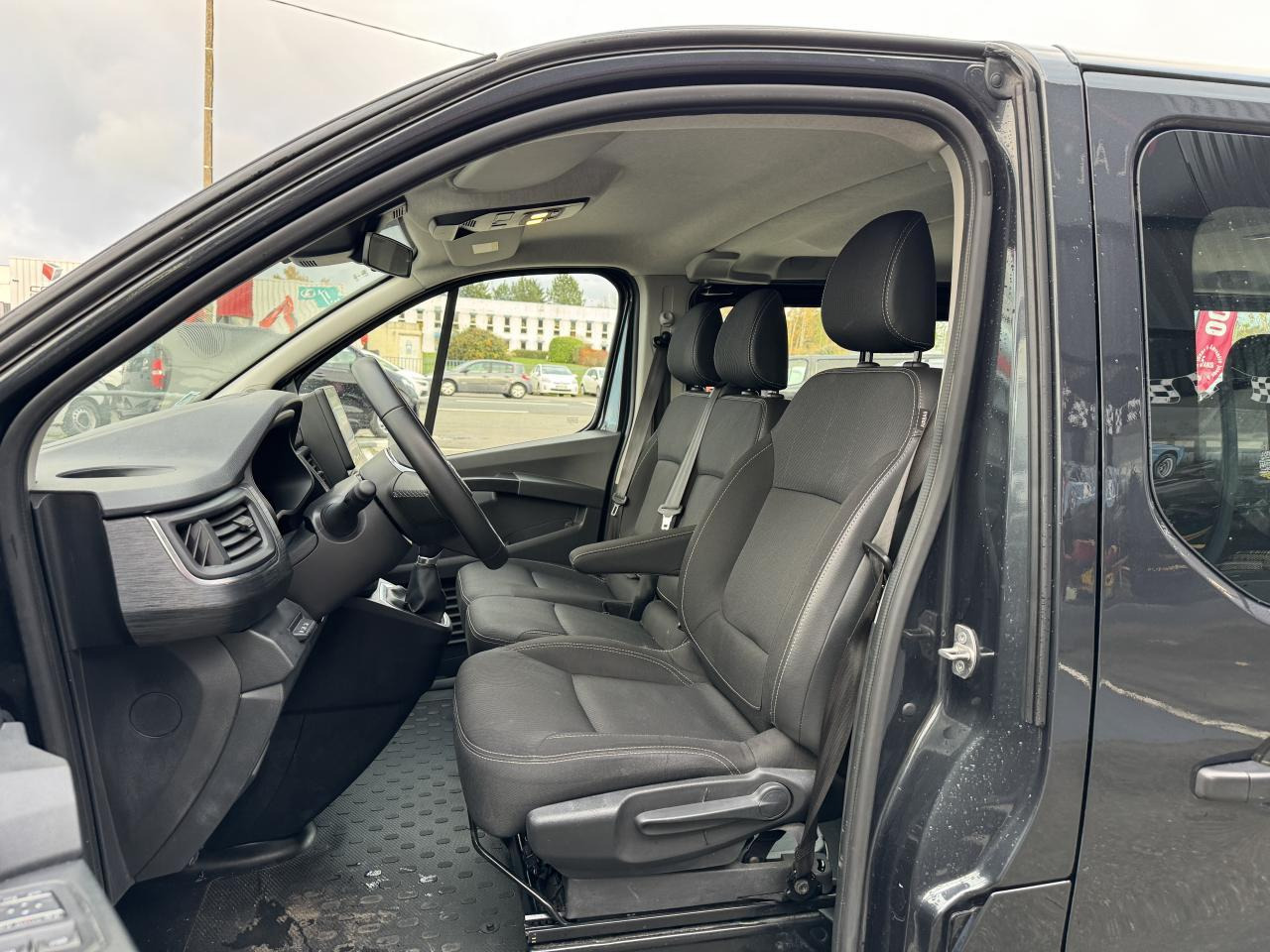 Nissan Primastar Avantour N-Connecta 3.0t L2H1 2.0 dCi - 150 - S/S II 2021 COMBI Combi L2H1 PHASE 2 - Микроавтобус, Пассажирский фургон: фото 5 Nissan Primastar Avantour N-Connecta 3.0t L2H1 2.0 dCi - 150 - S/S II 2021 COMBI Combi L2H1 PHASE 2 - Микроавтобус, Пассажирский фургон: фото 5