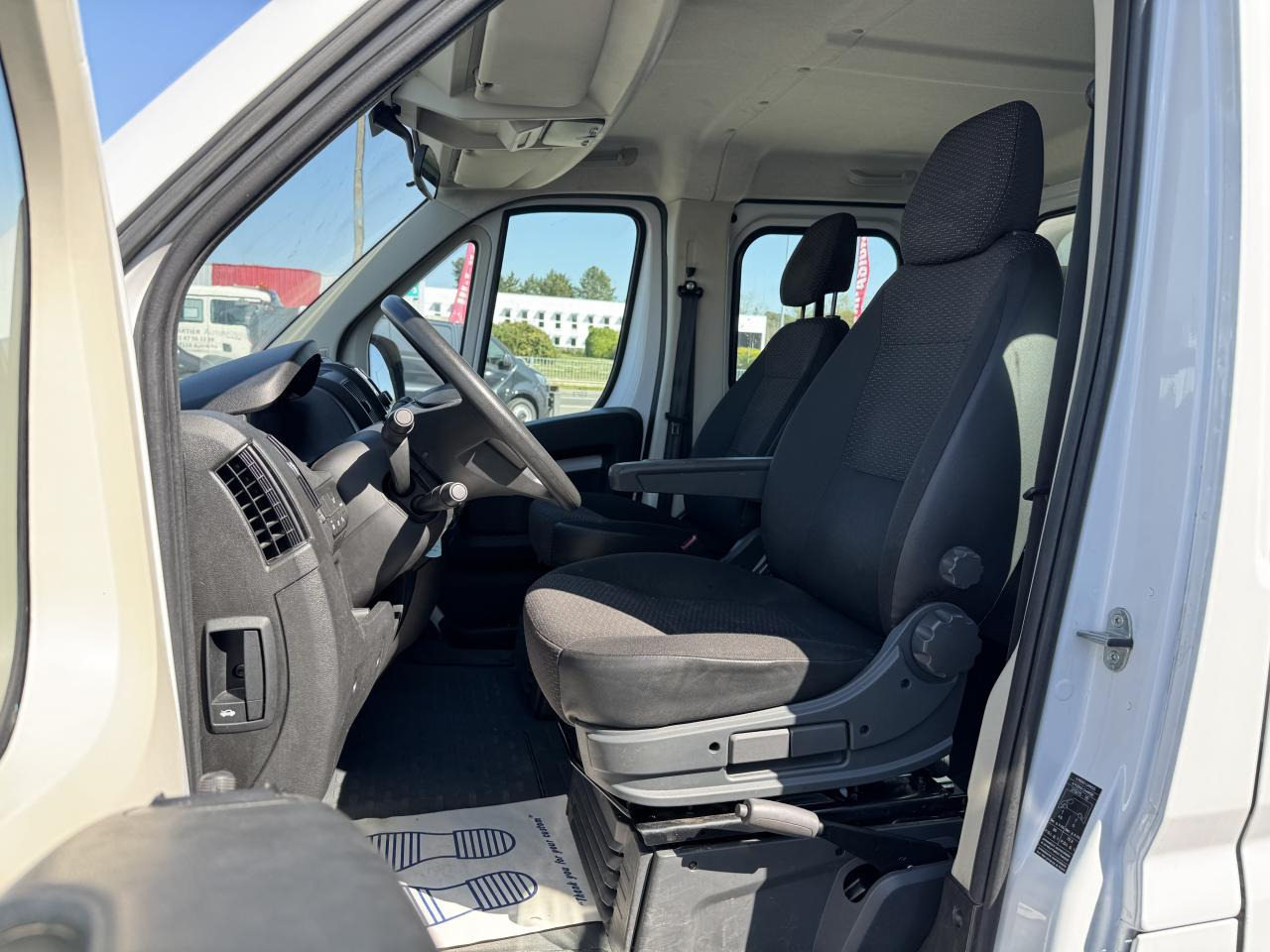OPEL MOVANO 3T5 BENNE + COFFRE DOUBLE CABINE 6PLACES 2.2 HDI 165CH - Малотоннажный самосвал: фото 4 OPEL MOVANO 3T5 BENNE + COFFRE DOUBLE CABINE 6PLACES 2.2 HDI 165CH - Малотоннажный самосвал: фото 4