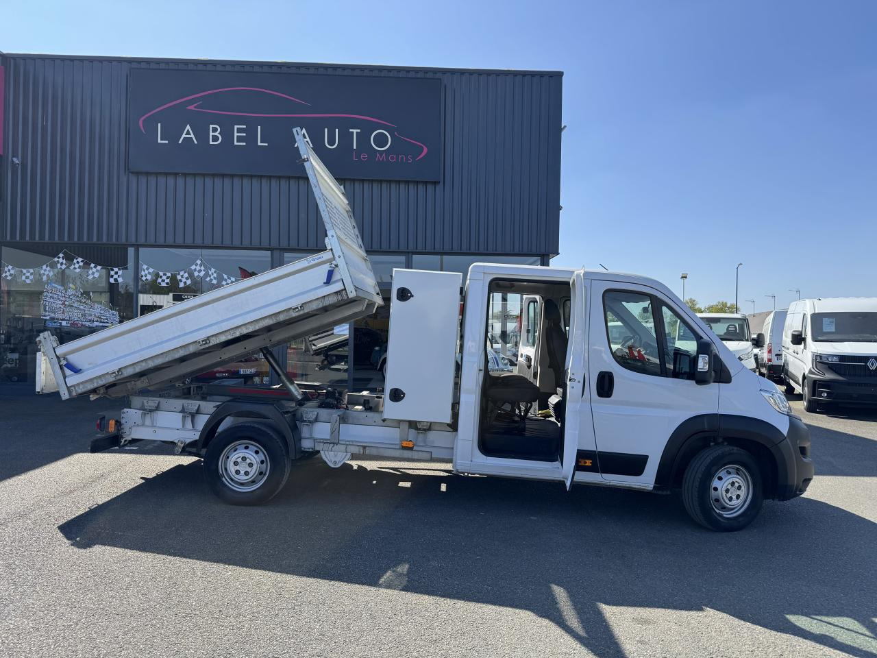 OPEL MOVANO 3T5 BENNE + COFFRE DOUBLE CABINE 6PLACES 2.2 HDI 165CH - Малотоннажный самосвал: фото 1 OPEL MOVANO 3T5 BENNE + COFFRE DOUBLE CABINE 6PLACES 2.2 HDI 165CH - Малотоннажный самосвал: фото 1
