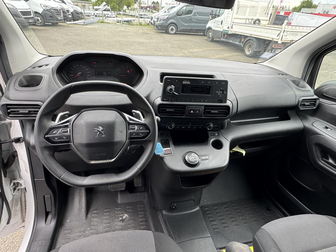 PEUGEOT PARTNER M 650 KG 1.5 HDI 130 CH EAT-8 2 PL PREMIUM - Цельнометаллический фургон: фото 3 PEUGEOT PARTNER M 650 KG 1.5 HDI 130 CH EAT-8 2 PL PREMIUM - Цельнометаллический фургон: фото 3