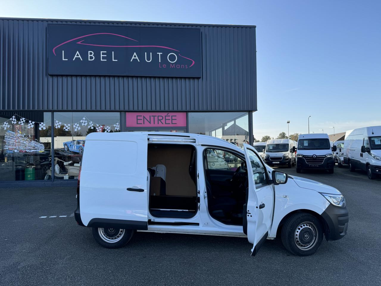 Цельнометаллический фургон RENAULT EXPRESS 1.5 DCI 95CH CONFORT: фото 8