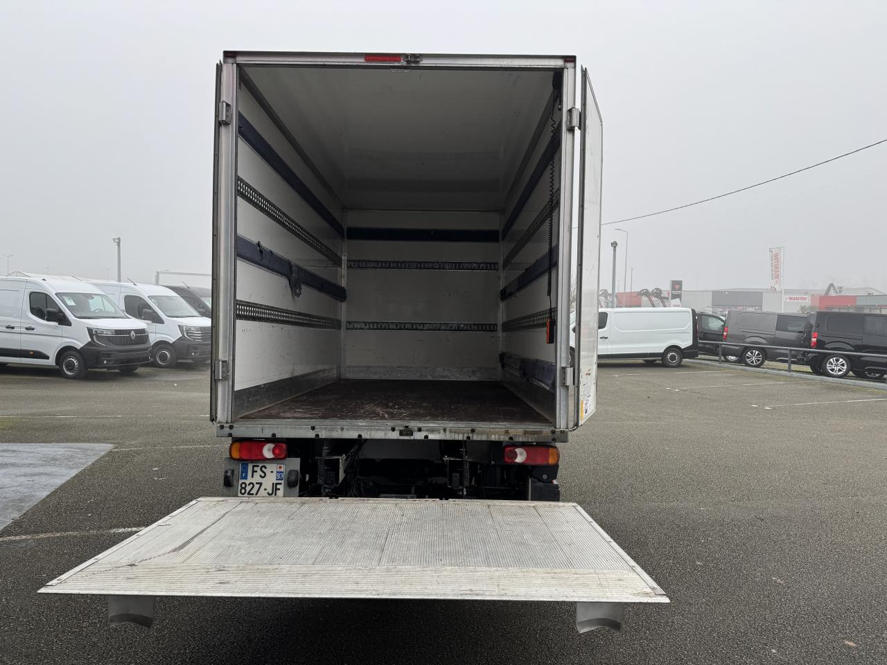 RENAULT Master Confort R3500 L2 2.3 dCi - 130 III CHASSIS CABINE Châssis Cabine L2 Propulsion PHASE 3 - Фургон с закрытым кузовом: фото 3 RENAULT Master Confort R3500 L2 2.3 dCi - 130 III CHASSIS CABINE Châssis Cabine L2 Propulsion PHASE 3 - Фургон с закрытым кузовом: фото 3