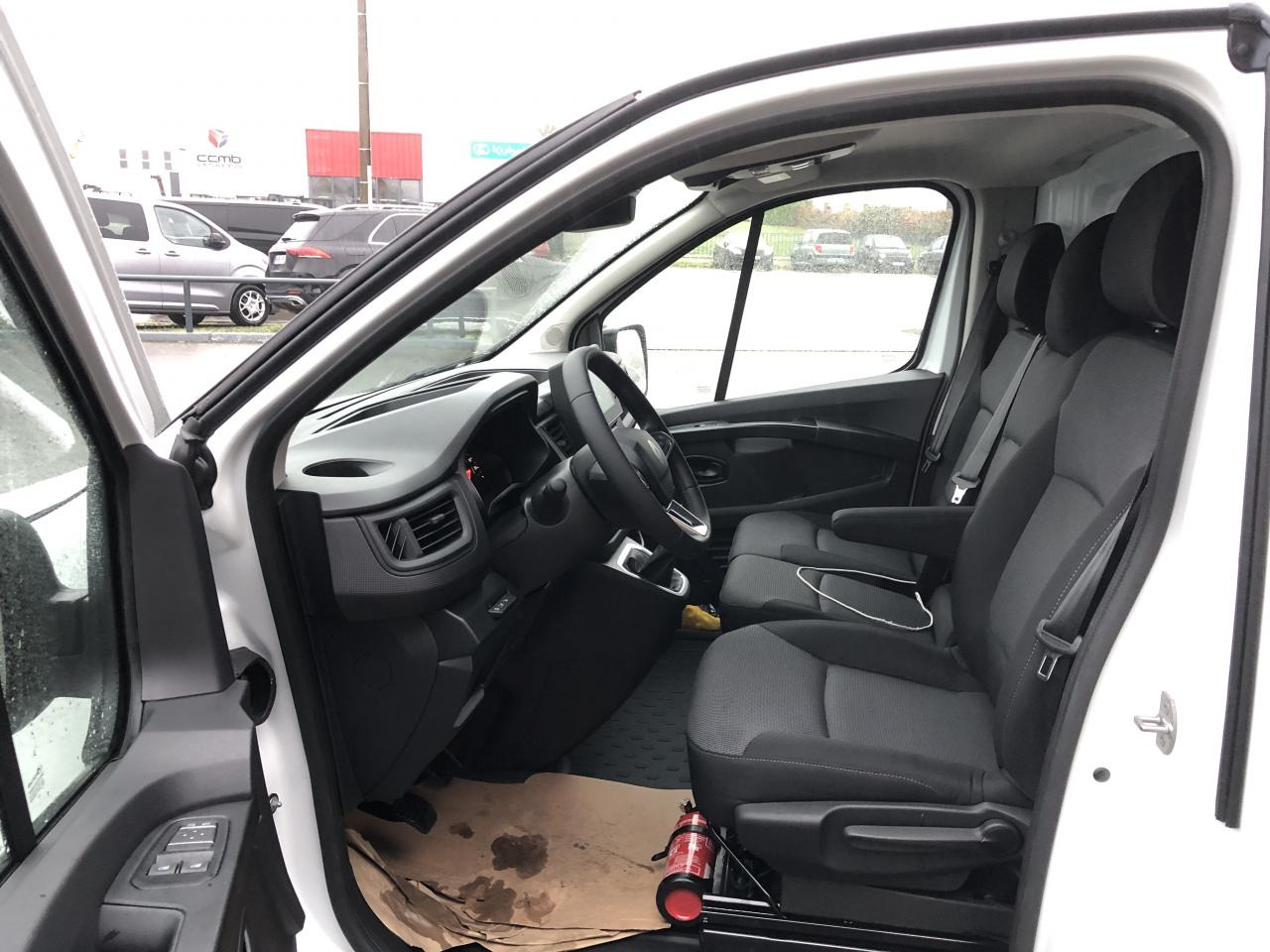 RENAULT Trafic L1H1 3000 Kg 2.0 Blue dCi - 150 - BVA 2025 III FOURGON Fourgon Advance L1H1 PHASE 3 - Цельнометаллический фургон: фото 5 RENAULT Trafic L1H1 3000 Kg 2.0 Blue dCi - 150 - BVA 2025 III FOURGON Fourgon Advance L1H1 PHASE 3 - Цельнометаллический фургон: фото 5