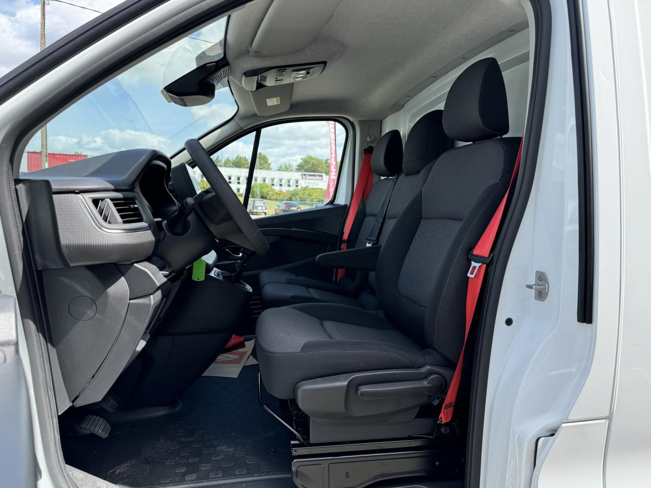 RENAULT Trafic L2H1 3000 Kg 2.0 Blue dCi - 150 2024 III FOURGON Fourgon Advance L2H1 PHASE 3 - Цельнометаллический фургон: фото 5 RENAULT Trafic L2H1 3000 Kg 2.0 Blue dCi - 150 2024 III FOURGON Fourgon Advance L2H1 PHASE 3 - Цельнометаллический фургон: фото 5