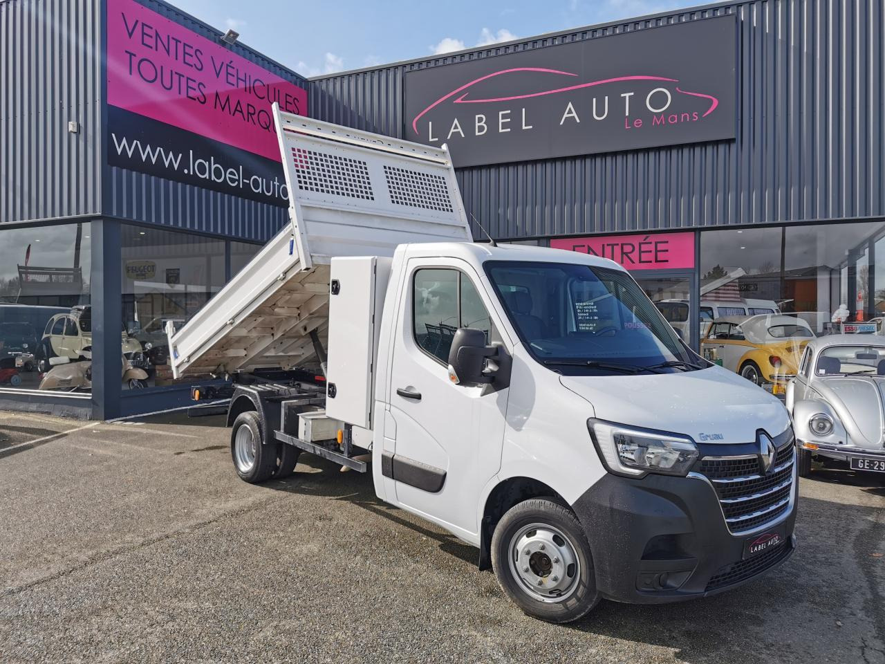 Renault Master BENNE COFFRE Confort R3500RJ L3 2.3 dCi 130CH - Малотоннажный самосвал: фото 3 Renault Master BENNE COFFRE Confort R3500RJ L3 2.3 dCi 130CH - Малотоннажный самосвал: фото 3