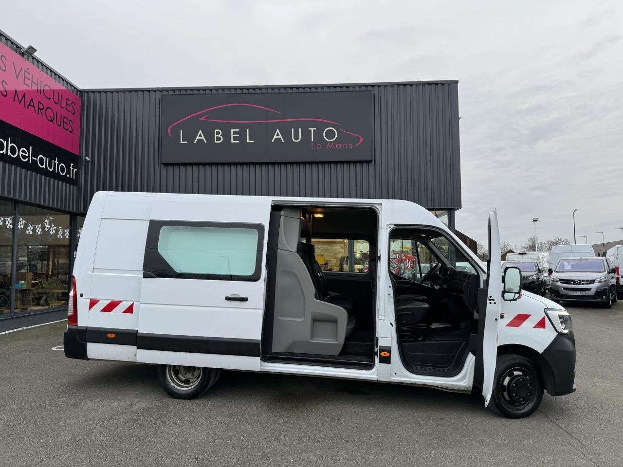Renault Master F3500 L3H2 2.3 BLUE DCI 135CH CABINE APPROFONDIE 6 PLACES GRAND CONFORT - Грузопассажирский фургон: фото 1 Renault Master F3500 L3H2 2.3 BLUE DCI 135CH CABINE APPROFONDIE 6 PLACES GRAND CONFORT - Грузопассажирский фургон: фото 1