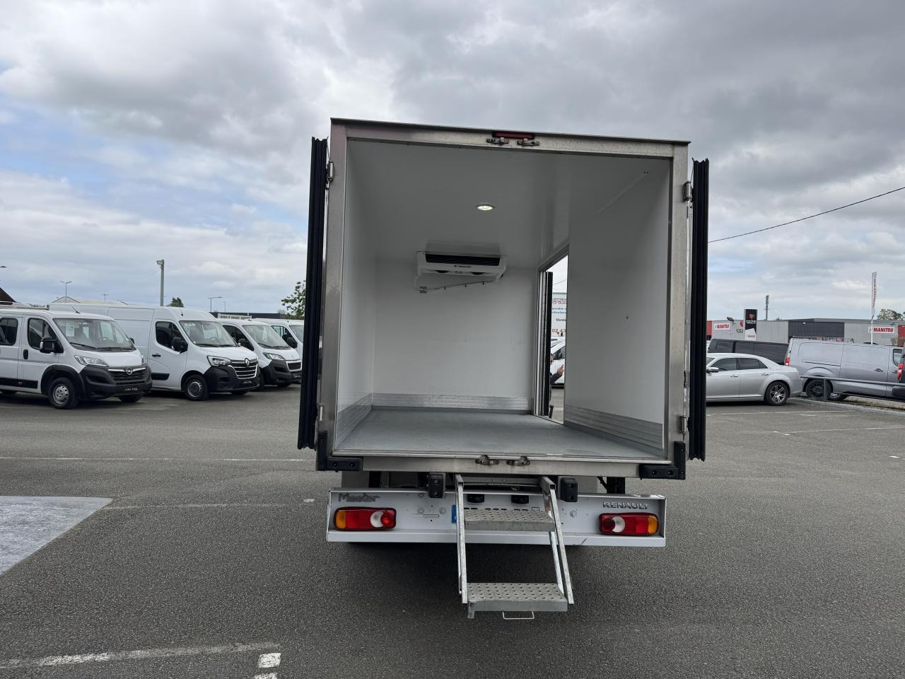 Renault Master FRIGORIFIQUE RJ3500 L3 2.3 BLUE DCI 165CH CAISSE 12M3 - Фургон-рефрижератор: фото 1 Renault Master FRIGORIFIQUE RJ3500 L3 2.3 BLUE DCI 165CH CAISSE 12M3 - Фургон-рефрижератор: фото 1