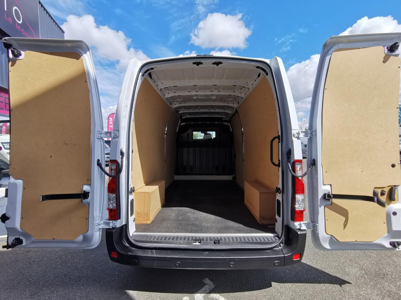 Renault Master Grand Confort F3500 L3H2 2.3 Energy dCi - 150 III FOURGON Fourgon L3H2 Traction PHASE 3 - Цельнометаллический фургон: фото 3 Renault Master Grand Confort F3500 L3H2 2.3 Energy dCi - 150 III FOURGON Fourgon L3H2 Traction PHASE 3 - Цельнометаллический фургон: фото 3