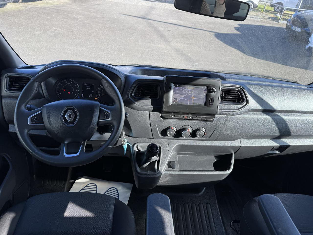 Renault Master RENAULT 3T5 BENNE + COFFRE RJ DOUBLE CABINE 6 PL 2.3 DCI 130 CH CONFORT + GPS + REGUL + CLIM - Малотоннажный самосвал: фото 3 Renault Master RENAULT 3T5 BENNE + COFFRE RJ DOUBLE CABINE 6 PL 2.3 DCI 130 CH CONFORT + GPS + REGUL + CLIM - Малотоннажный самосвал: фото 3