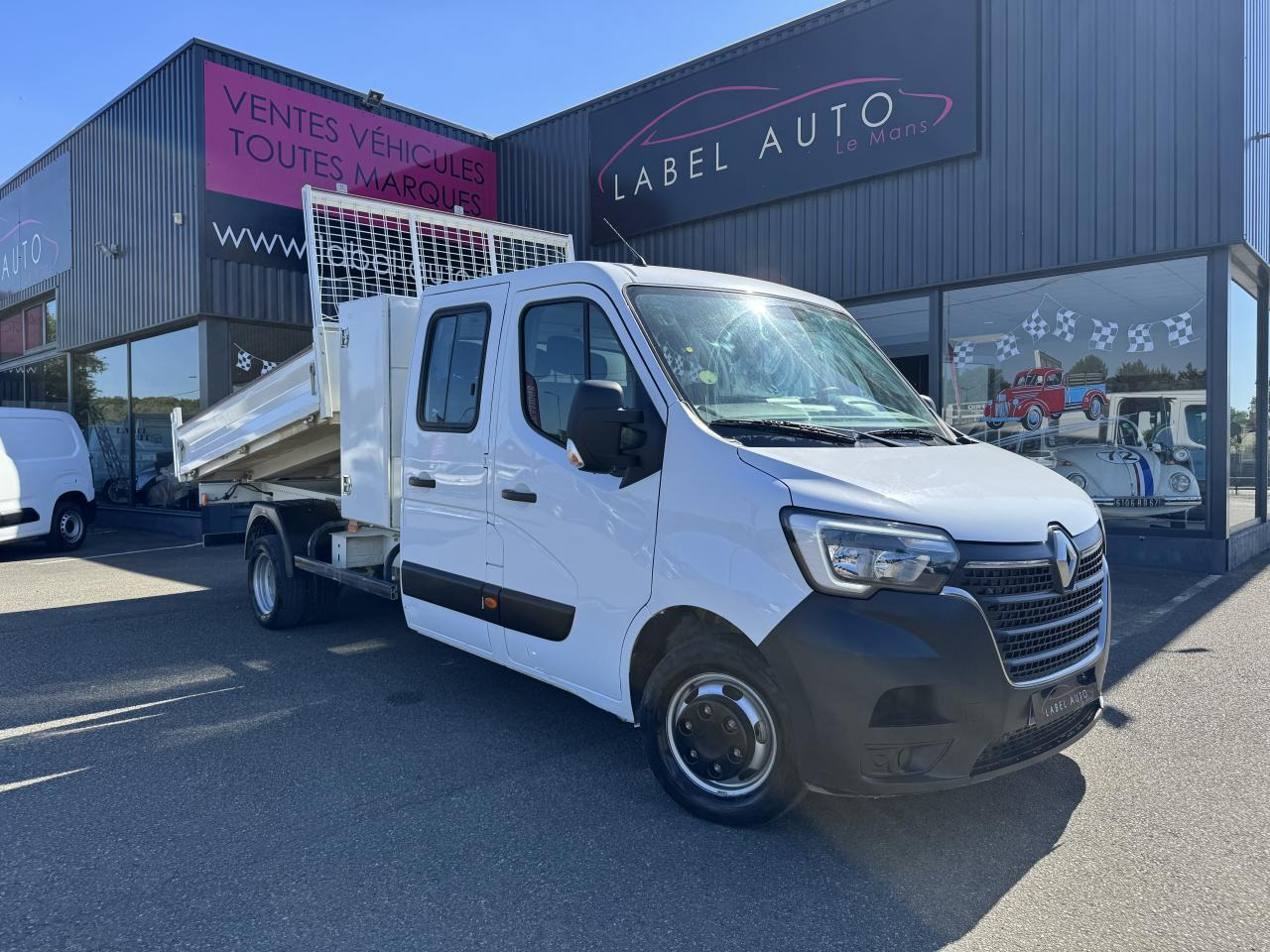 Renault Master RENAULT 3T5 BENNE + COFFRE RJ DOUBLE CABINE 6 PL 2.3 DCI 130 CH CONFORT + GPS + REGUL + CLIM - Малотоннажный самосвал: фото 2 Renault Master RENAULT 3T5 BENNE + COFFRE RJ DOUBLE CABINE 6 PL 2.3 DCI 130 CH CONFORT + GPS + REGUL + CLIM - Малотоннажный самосвал: фото 2