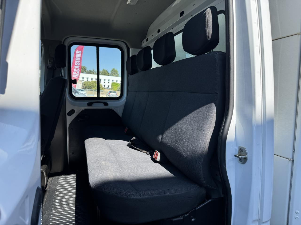 Renault Master RENAULT 3T5 BENNE + COFFRE RJ DOUBLE CABINE 6 PL 2.3 DCI 130 CH CONFORT + GPS + REGUL + CLIM - Малотоннажный самосвал: фото 4 Renault Master RENAULT 3T5 BENNE + COFFRE RJ DOUBLE CABINE 6 PL 2.3 DCI 130 CH CONFORT + GPS + REGUL + CLIM - Малотоннажный самосвал: фото 4