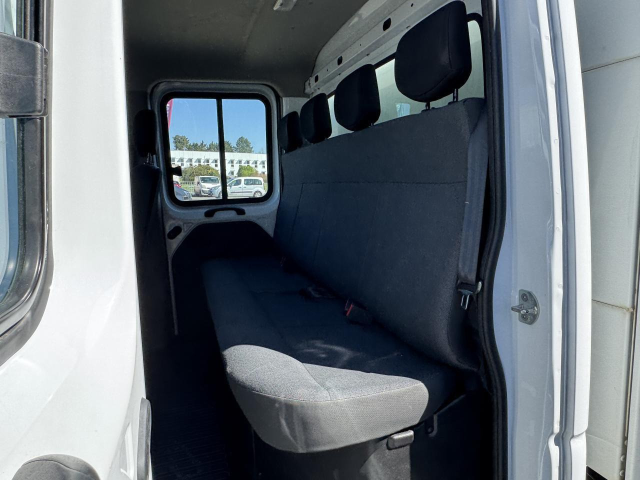 Renault Master RENAULT 3T5 BENNE + COFFRE RJ DOUBLE CABINE 6 PL 2.3 DCI 130 CH CONFORT + GPS + REGUL + CLIM - Малотоннажный самосвал: фото 5 Renault Master RENAULT 3T5 BENNE + COFFRE RJ DOUBLE CABINE 6 PL 2.3 DCI 130 CH CONFORT + GPS + REGUL + CLIM - Малотоннажный самосвал: фото 5