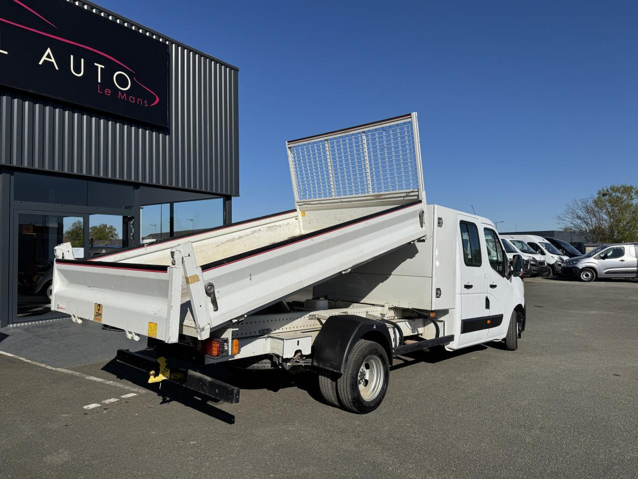 Renault Master combi RENAULT 3T5 BENNE + COFFRE RJ DOUBLE CABINE 6 PL 2.3 DCI 130 CH CONFORT + GPS + REGUL + CLIM - Малотоннажный самосвал: фото 5 Renault Master combi RENAULT 3T5 BENNE + COFFRE RJ DOUBLE CABINE 6 PL 2.3 DCI 130 CH CONFORT + GPS + REGUL + CLIM - Малотоннажный самосвал: фото 5