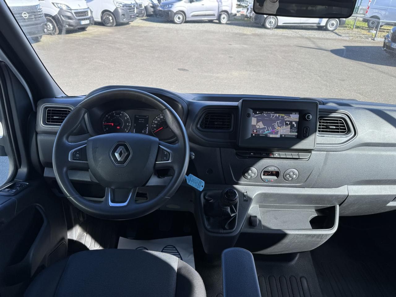 Renault Master combi RENAULT 3T5 BENNE + COFFRE RJ DOUBLE CABINE 6 PL 2.3 DCI 130 CH CONFORT + GPS + REGUL + CLIM - Малотоннажный самосвал: фото 3 Renault Master combi RENAULT 3T5 BENNE + COFFRE RJ DOUBLE CABINE 6 PL 2.3 DCI 130 CH CONFORT + GPS + REGUL + CLIM - Малотоннажный самосвал: фото 3