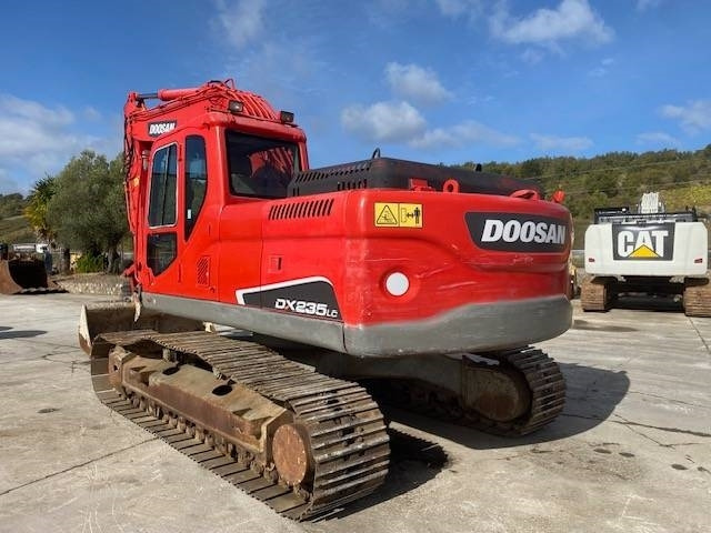 Doosan DX 235 LC - Гусеничный экскаватор: фото 2 Doosan DX 235 LC - Гусеничный экскаватор: фото 2