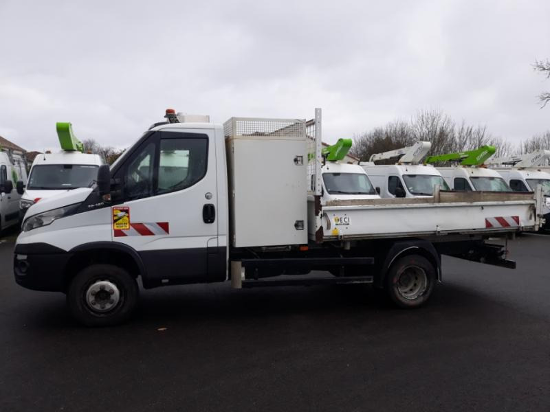 Iveco Daily 70C18 tribenne + coffre - Самосвал: фото 1 Iveco Daily 70C18 tribenne + coffre - Самосвал: фото 1