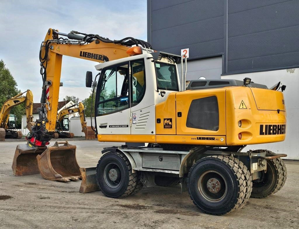 Liebherr A 916 - Колёсный экскаватор: фото 3 Liebherr A 916 - Колёсный экскаватор: фото 3