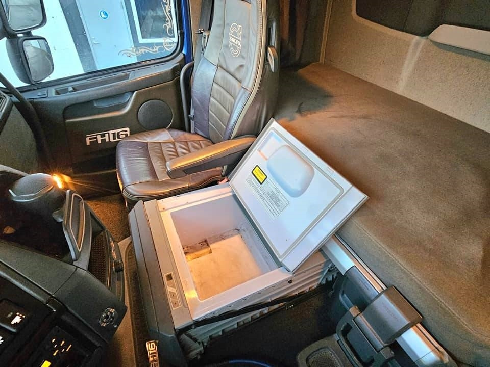 Самосвал Volvo FH 16 700: фото 36