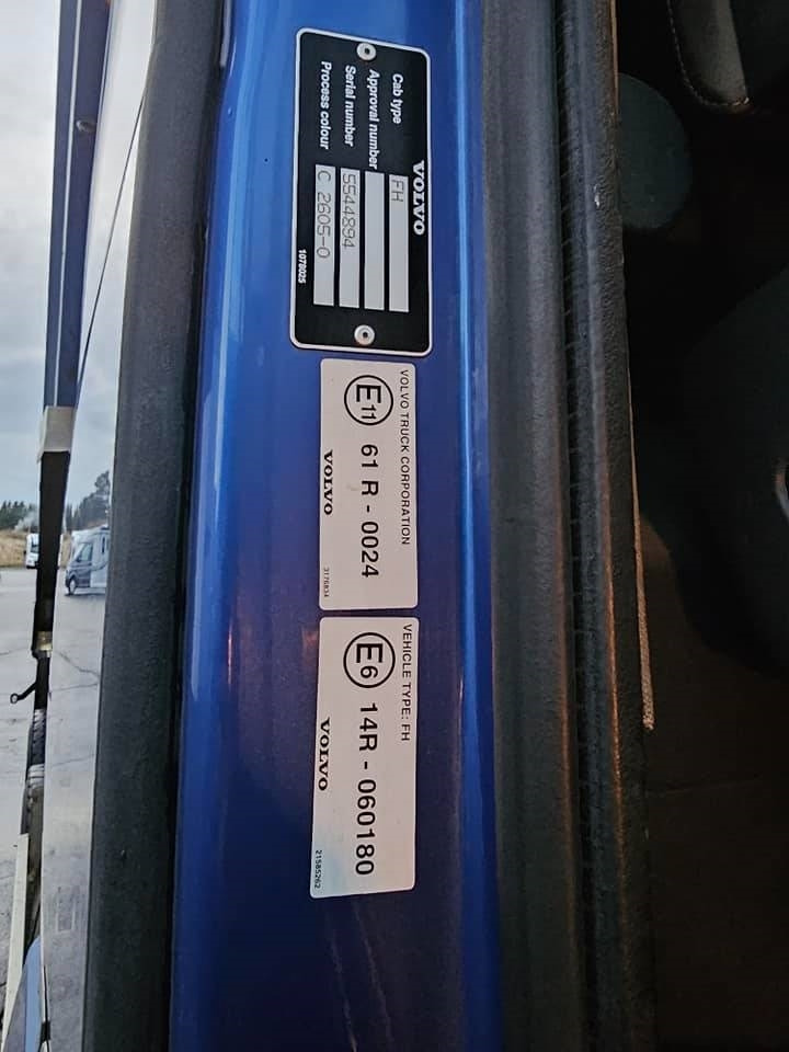 Самосвал Volvo FH 16 700: фото 32