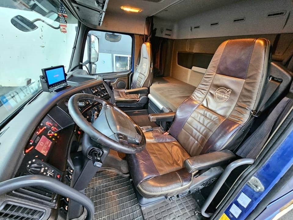 Самосвал Volvo FH 16 700: фото 34