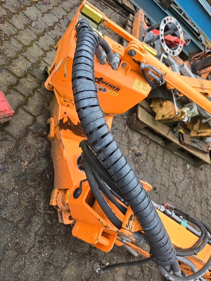 Dücker Randstreifenmäher vom DUA 800 700 Banketmäher Böschungsmäher Auslegemäher für Unimog Mulag Mähausleger - Манипуляторная косилка: фото 3 Dücker Randstreifenmäher vom DUA 800 700 Banketmäher Böschungsmäher Auslegemäher für Unimog Mulag Mähausleger - Манипуляторная косилка: фото 3