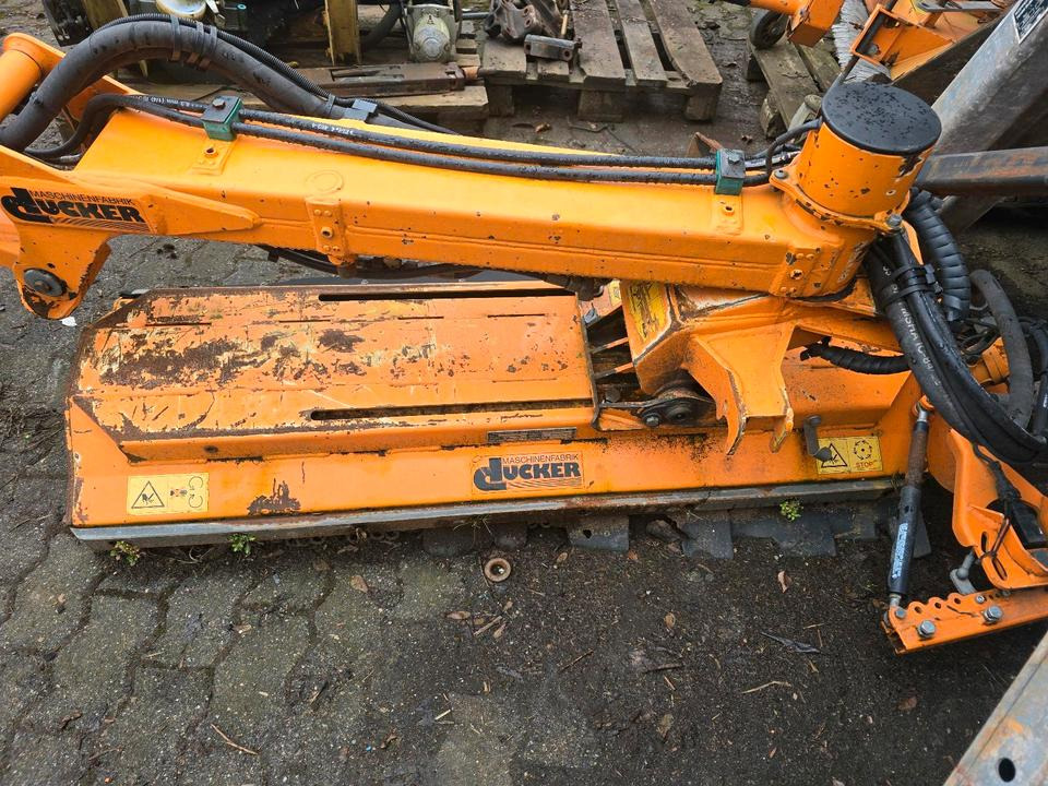 Dücker Randstreifenmäher vom DUA 800 700 Banketmäher Böschungsmäher Auslegemäher für Unimog Mulag Mähausleger - Манипуляторная косилка: фото 5 Dücker Randstreifenmäher vom DUA 800 700 Banketmäher Böschungsmäher Auslegemäher für Unimog Mulag Mähausleger - Манипуляторная косилка: фото 5