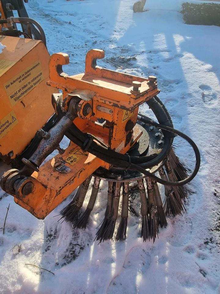 Fiedler Wildkrautbürste für Mulag Mähausleger Böschungsmulcher Böschungsmäher Seitenmulcher Mähausleger FME Dücker UNA DUA MKM Unimog 400 500 300 - Щетка: фото 3 Fiedler Wildkrautbürste für Mulag Mähausleger Böschungsmulcher Böschungsmäher Seitenmulcher Mähausleger FME Dücker UNA DUA MKM Unimog 400 500 300 - Щетка: фото 3