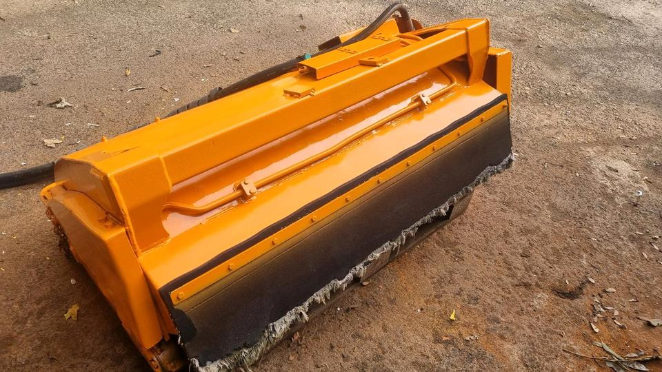 Gilbers Mulchkopf Mähkopf H12D Mähkorb Mulchmäher für Auslegemäher Böschungsmulcher Böschungsmäher Seitenmulcher Mähausleger Mulag Dücker - Косилка-измельчитель/ Мульчер: фото 1 Gilbers Mulchkopf Mähkopf H12D Mähkorb Mulchmäher für Auslegemäher Böschungsmulcher Böschungsmäher Seitenmulcher Mähausleger Mulag Dücker - Косилка-измельчитель/ Мульчер: фото 1