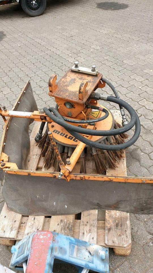 Mulag Wildkrautbürste Mähausleger Böschungsmulcher Dücker unimog - Щетка: фото 1 Mulag Wildkrautbürste Mähausleger Böschungsmulcher Dücker unimog - Щетка: фото 1