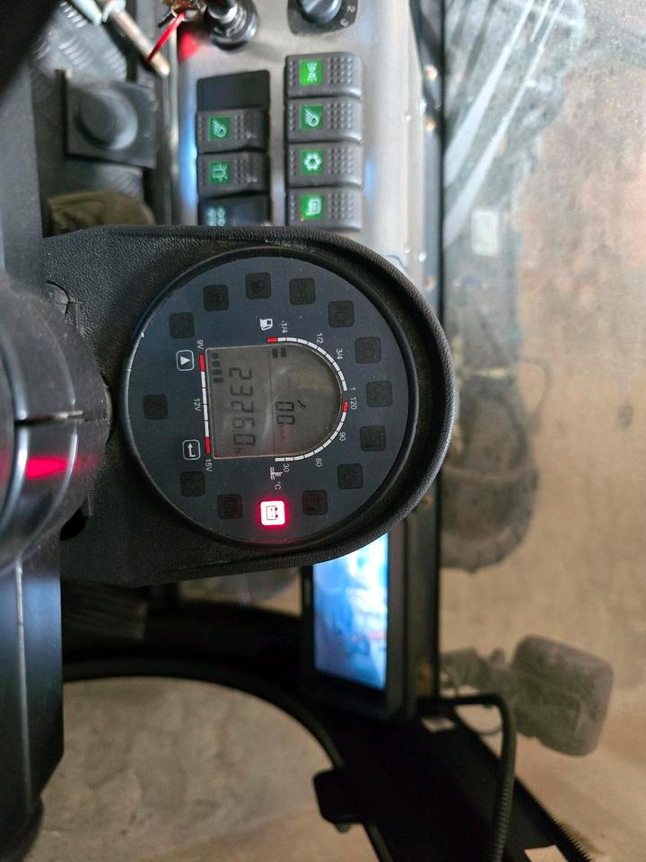 Подметально-уборочная машина Nilfisk City Ranger 3500 Kehrmaschine Straßenkehrmaschine mit Schmidt Bediendisplay Hako Kehreinheit: фото 8