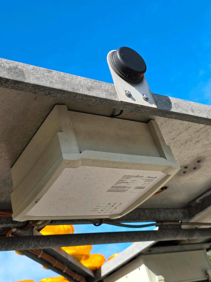 Nissen LED Absperrtafel DORA GPS FAT VZ-616 Fahrbare Absperrtafel Sperrwand Verkehrsleittafel Verkehrssicherungsanhänger Verkehrsleitanhänger Trebbiner Horizont - Прицеп: фото 5 Nissen LED Absperrtafel DORA GPS FAT VZ-616 Fahrbare Absperrtafel Sperrwand Verkehrsleittafel Verkehrssicherungsanhänger Verkehrsleitanhänger Trebbiner Horizont - Прицеп: фото 5