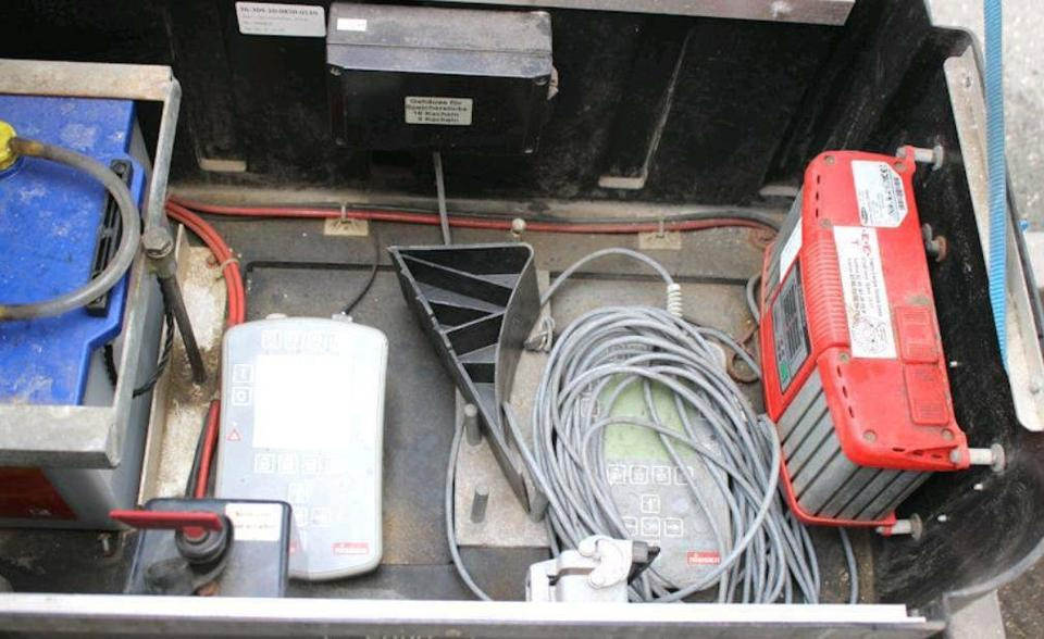 Verkehrsleitanhänger Mersch Nissen Trebbiner Horizont - Прицеп: фото 4 Verkehrsleitanhänger Mersch Nissen Trebbiner Horizont - Прицеп: фото 4