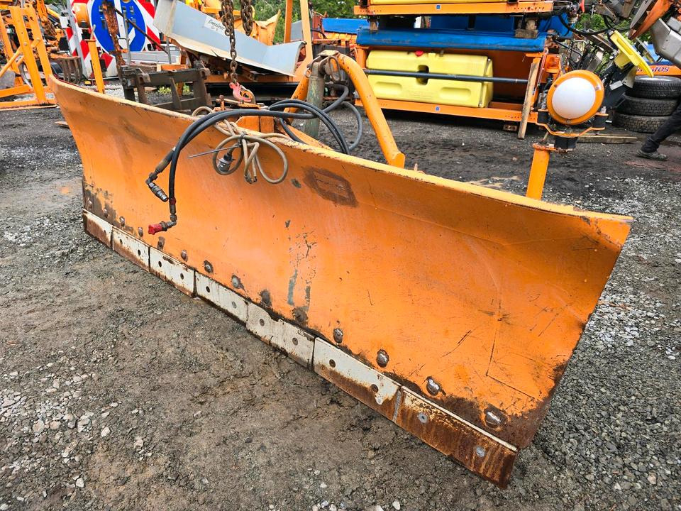 Schmidt Schneepflug F3 Schneeschild Schneeschieber CP3 3 2 1 für Unimog Mercedes-Benz - Отвал для снега: фото 3 Schmidt Schneepflug F3 Schneeschild Schneeschieber CP3 3 2 1 für Unimog Mercedes-Benz - Отвал для снега: фото 3